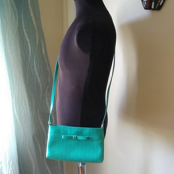 kate spade Handbags - KATE SPADE PATENT LEATHER CROSSBODY 100% AUTH